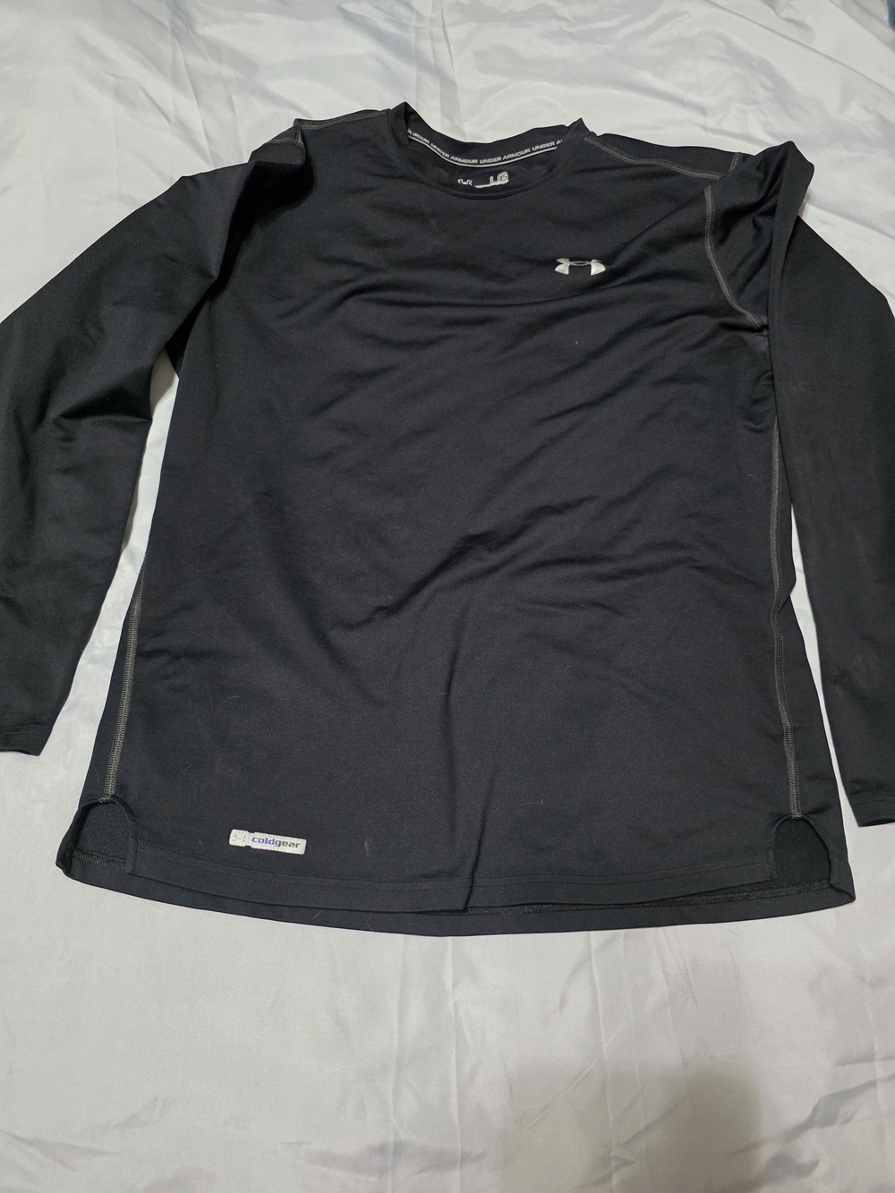 Under Armour Men’s Black Long Sleeve Athletic Shirt